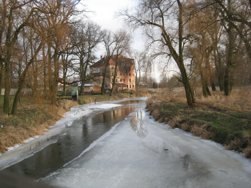 Stary młyn w Jarnołtowie - Dolina Bystrzycy