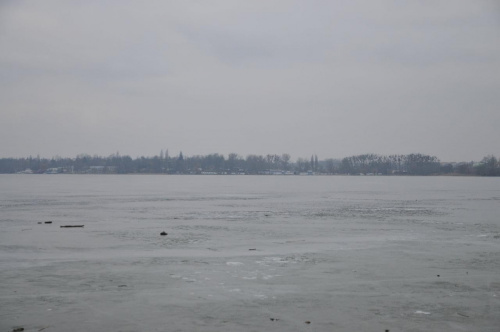 Jezioro z topniejącym lodem
