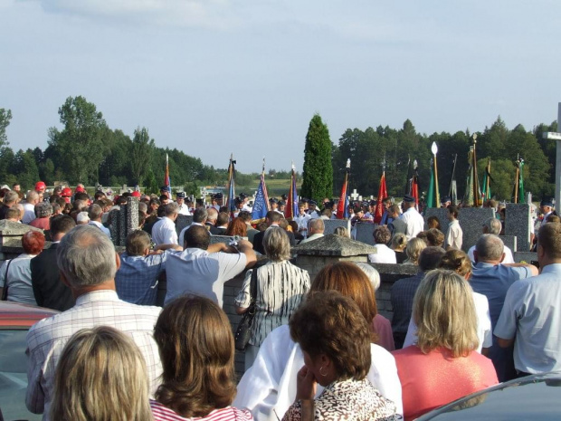 Uroczystości pogrzebowe w Niekrasowie.