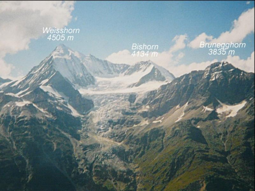 16.08.2000, Widok z biwaku.
View from bivouac. #Alpy #Szwajcaria #Weisshorn