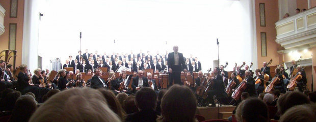 Jan Krenz i wykonawcy w Filharmonii Śląskiej gotowi do wykonania jego Requiem