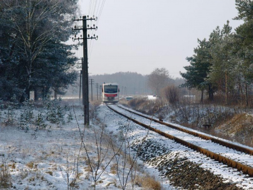 SA105-001 dociera do p.o. Dolaszewo - 21.02.2009 #kolej #Piła #PKP #zima