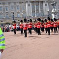 LONDYN-Pałac Buckingham jest oficjalną rezydencją brytyjskich monarchów i jednocześnie największym na świecie pałacem królewskim wciąż pełniącym swą pierwotną funkcję. #LONDYN