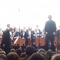 OSFŚl i Mirosław Jacek Błaszczyk przed wykonaniem II Symfonii Sergiusza Rachmaninowa