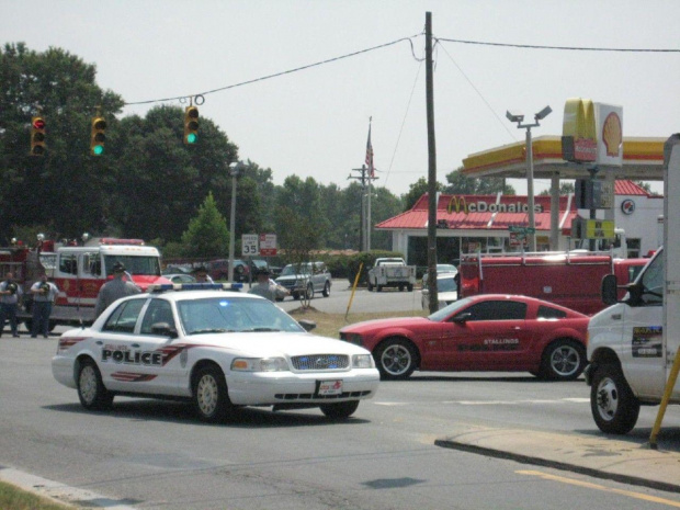 Policyjne Fordy: Crown Vic i Mustang