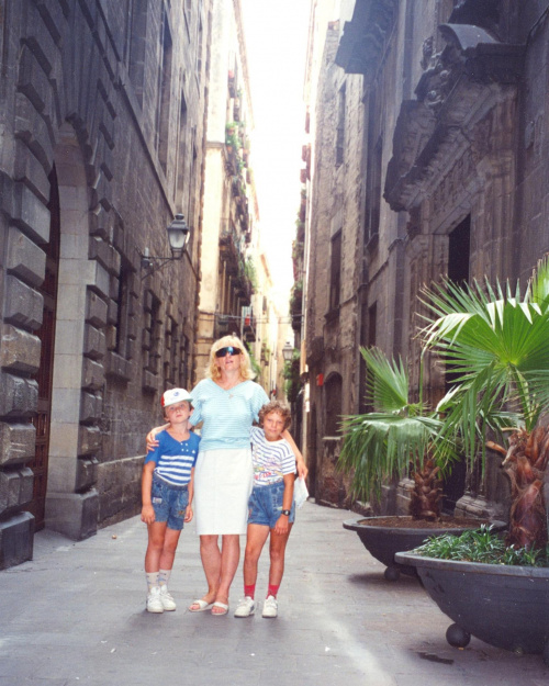Hiszpania rok 1995 -cspacer po Barcelonie - wspomnienia