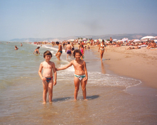 Hiszpania rok 1995 -plaża przy campingu Albatros pod Barceloną -wspomnienia