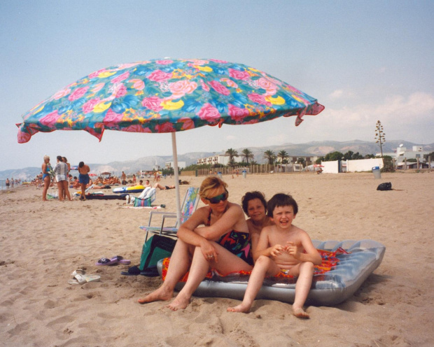 Hiszpania rok 1995 -plaża przy campingu Albatros pod Barceloną -wspomnienia