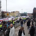 Michał wsód manifestujących energetykow