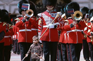 Dodanie elementu fotografii, lub wklejenie osoby #dziecko #dzieci #chłopiec #śmieszne #fotomontaż