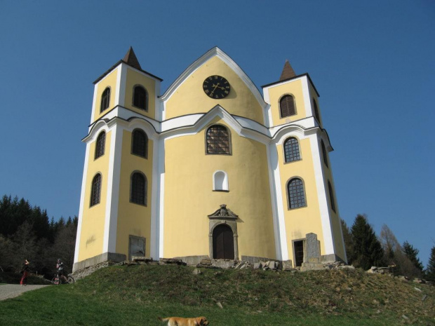 Neratov - kościół