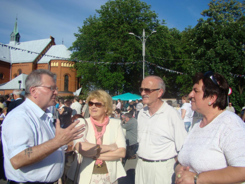 FESTN DĄB KOŚCIÓŁ