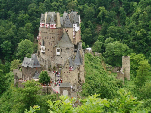 Burg Eltz #Burg #Eltz #Zamek #Niemcy #rzeka #las