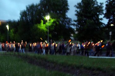LOURDES-WIECZORNA PROCESJA ZE ŚWIECAMI #LOURDES #MIASTA #BAZYLIKI