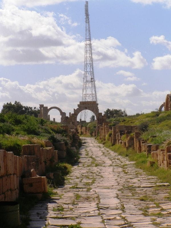 Leptis Magna (Lubda) starorzymskie miasto z ok. II w. n.e.