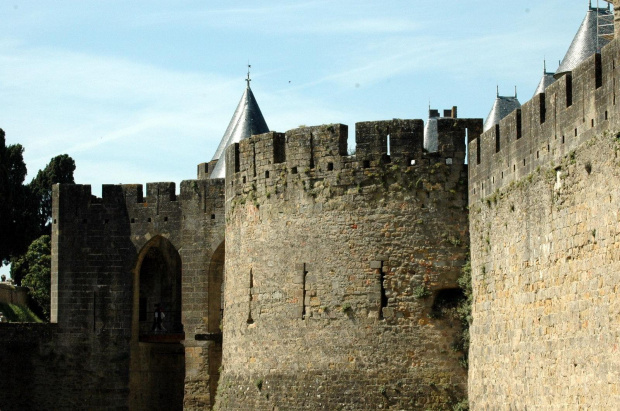 Carcassonne - potężne mury Carcassonne #CARCASSONNE #MIASTA