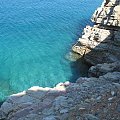lazur wód dookoła wyspy Spinalonga #Elounda #WyspaSpinalonga #Kreta #morze #ZatokaMirambellou #lodzie #statki #fala