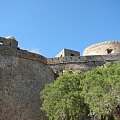 wyspa Spinalonga mury i forteca #Elounda #WyspaSpinalonga #Kreta #morze #ZatokaMirambellou #lodzie #statki #fala