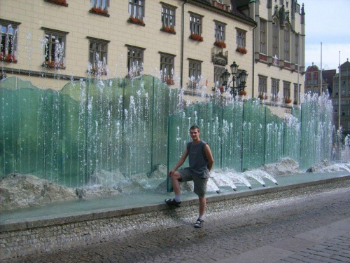 Wakacje 2007 - Wrocław zwiedzanie - rynek-przy fontannie 2 #wakacje #wrocław #miasto #ulica