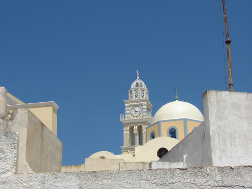 Thira stolica Santorini #Kreta #wyspa #Santorini #wyprawa #natura #mozre #ocean #zatoka #port #domy #biale #kolory #romantycznie