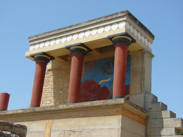 fragment pałacu w Knossos na Krecie #Kreta #Konossos #zabytki #arczeologia #naczynia #pitosy #oliwa