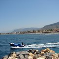 zatoka w Kato Gouves daje mozliwosć wynajecia motorówek i łodzi, #KatoGouves #Kreta #morze #plaże #Sevini #Grecja #zatoka #kozy