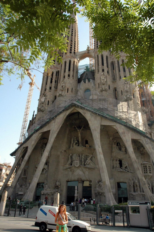 BARCELONA-HISZPANIA kościół Gaudiego Sagrada Familia #BARCELONA #MIASTA #BAZYLIKI