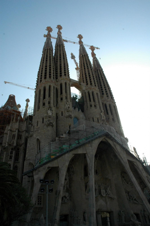 BARCELONA-HISZPANIA kościół Gaudiego Sagrada Familia #BARCELONA #MIASTA #BAZYLIKI