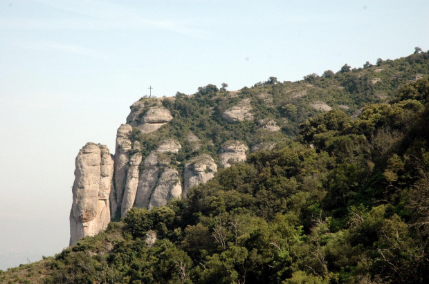 MONTSERRAT-HISZPANIA - masyw górski w Katalonii #MONTSERRAT #GÓRY #KLASZTOR