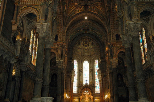 LYON Francja -wnętrze bazyliki Najświętszej Maryi Panny (La basilique de Notre-Dame de Fourvire) #LYON #MIASTA #BAZYLIKI