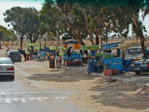 Tunezja - "stacje benzynowe"