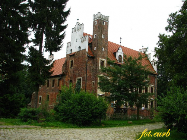 Szczerze mówiąc myślałam że to lepiej wygląda. #zabytek #zamek #hotel