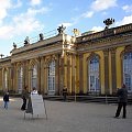 Pałac Sanssouci rokokowy pałac Hohenzollernów we wschodniej części parku Sanssouci w Poczdamie #POCZDAM #MIASTA #PAŁACE