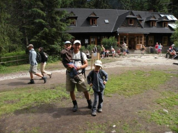 Wycieczka z Łysej Polany przez Schronisko w DolRoztoki do Doliny Roztoki , Wodospad Siklawa, Dolina Pieciu Stawow Polskich do Morskiego Oka, do Łysej Polany #tatry #góry #lato