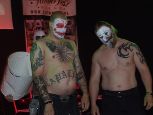 no i wreszcie! występ fińskiej grupy Bobo's Loco Carneval #tattoofest #tattoo #tatuaż #konwencja