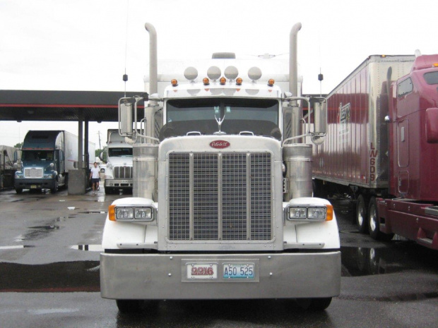 Peterbilt 379
