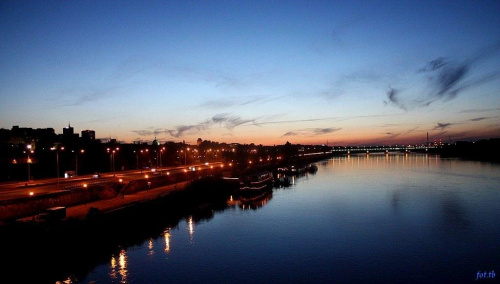 Warszawa nocą...w głębi most gdański...