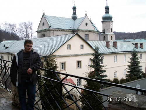 Dla Wiesieku Klasztor w Czernej. Zdjęcia z 2004 roku