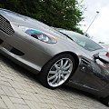 DB9