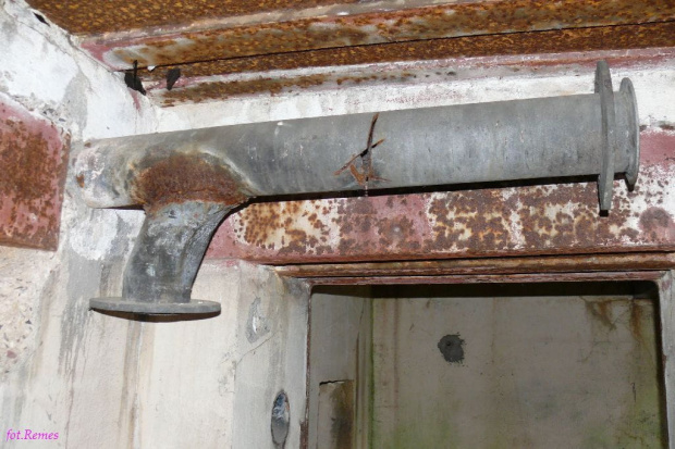 Regelbau 113d - Schron bojowy z sześciostrzelnicową kopułą pancerną dla km, z drużyną piechoty, bez izby flankującej #Regelbau113d