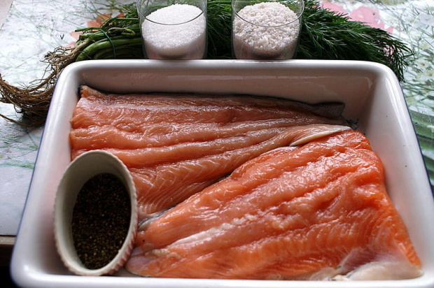 Gravlax czyli łosoś na surowo bejcowany #GravlaxKulinariaWandelt