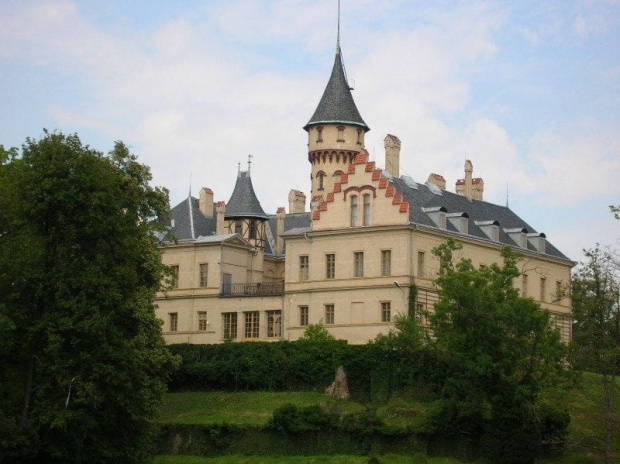 Raduń (Czechy) - pałac