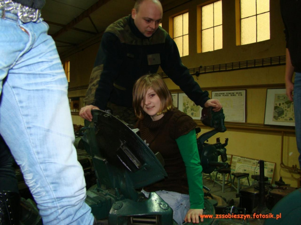 3 grudnia 2009 klasa wojskowa uczestniczyła w wycieczce do Wojskowej Akademii Technicznej i Muzeum Powstania Warszawskiego #Sobieszyn #Brzozowa #WojskowaAkademiaTechniczna #KlasaWojskowa