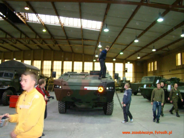 3 grudnia 2009 klasa wojskowa uczestniczyła w wycieczce do Wojskowej Akademii Technicznej i Muzeum Powstania Warszawskiego #Sobieszyn #Brzozowa #WojskowaAkademiaTechniczna #KlasaWojskowa