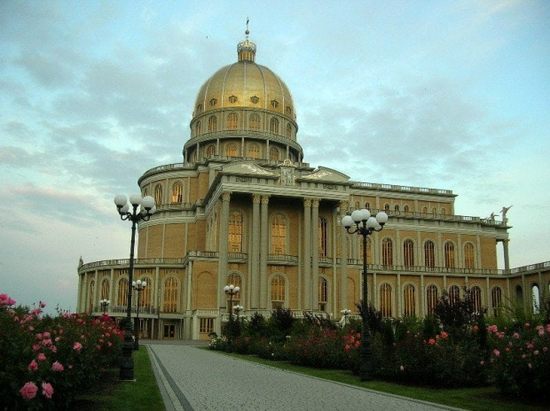 Licheń (wielkopolskie)-bazylika