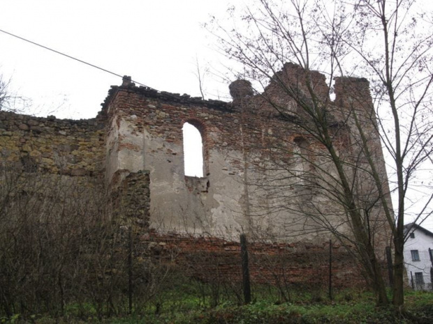 Ziemięcice (śląskie)-ruiny kościoła