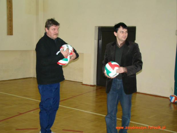 16 grudnia 2009 r. rozegrano Finał Towarzyskich Zawodów w Siatkówce.Nagrody ufundował Wójt Gminy Ułęż #Sobieszyn #Brzozowa #Siatkówka