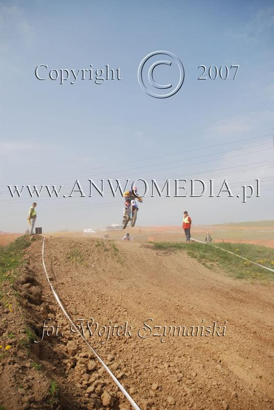 MOTOCROSS MISTRZOSTWA EUROPY w kl. 125 J. open Gdańsk 29.04.2007r.
www.ANWOMEDIA.pl