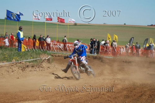 MOTOCROSS MISTRZOSTWA EUROPY w kl. 125 J. open Gdańsk 29.04.2007r.
www.ANWOMEDIA.pl