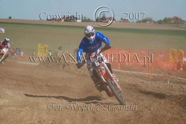 MOTOCROSS MISTRZOSTWA EUROPY w kl. 125 J. open Gdańsk 29.04.2007r.
www.ANWOMEDIA.pl